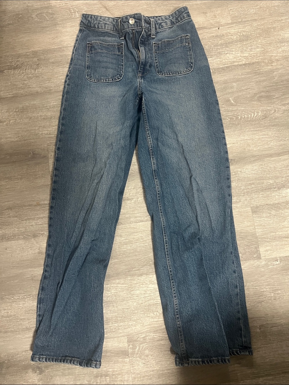 Relaxed Straight-Leg Jeans in Mid Blue